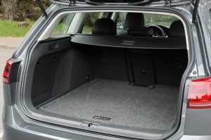 golf sportwagen storage