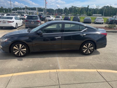 2022 Nissan Altima 2.5 SL