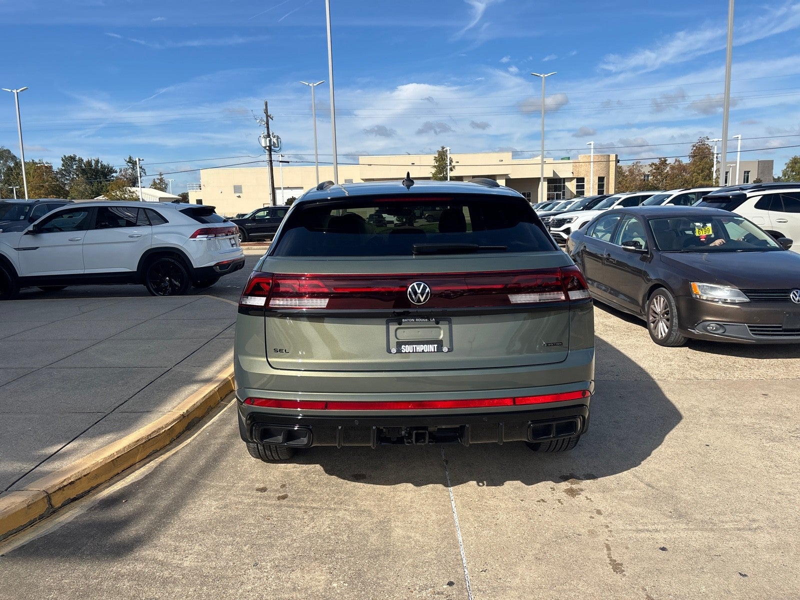 2026 Volkswagen Atlas Cross Sport 2.0T SEL R-Line Black