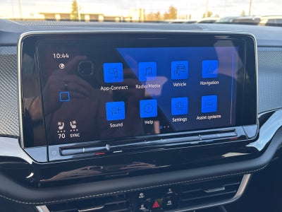 2026 Volkswagen Atlas Cross Sport 2.0T SEL R-Line Black