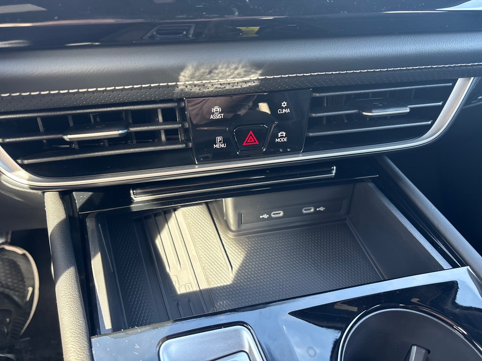 2026 Volkswagen Atlas Cross Sport 2.0T SEL R-Line Black