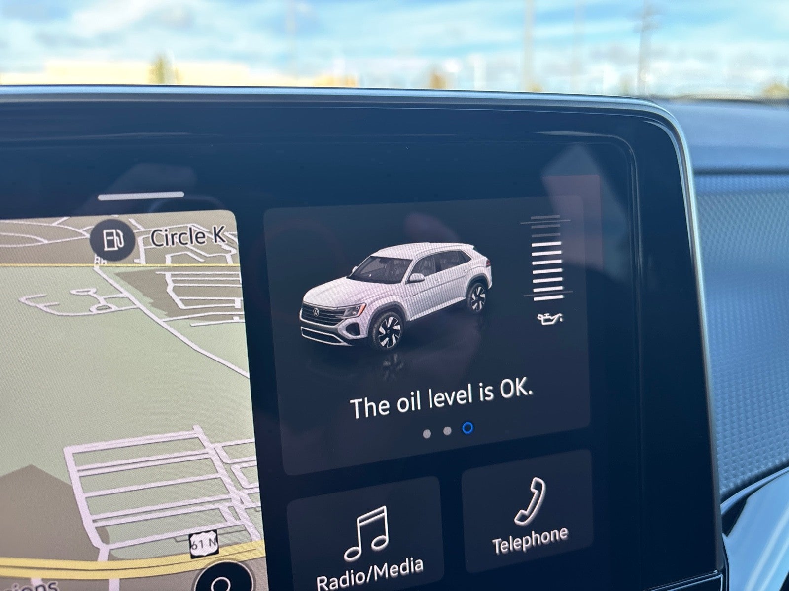 2026 Volkswagen Atlas Cross Sport 2.0T SEL R-Line Black