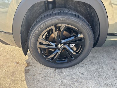 2026 Volkswagen Atlas Cross Sport 2.0T SEL R-Line Black