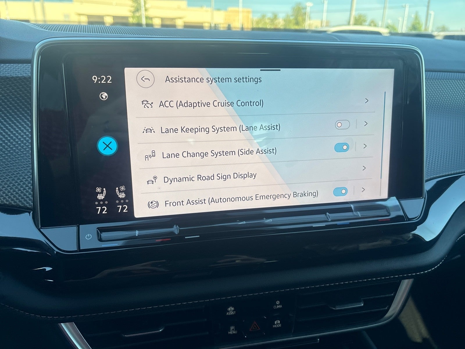 2026 Volkswagen Atlas Cross Sport 2.0T SEL R-Line Black