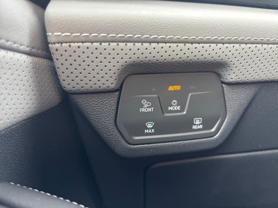 2026 Volkswagen Atlas Cross Sport 2.0T SEL R-Line Black