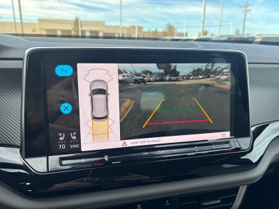 2026 Volkswagen Atlas Cross Sport 2.0T SEL R-Line Black