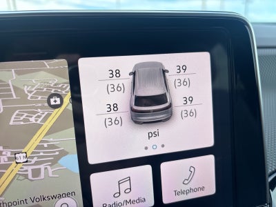 2026 Volkswagen Atlas Cross Sport 2.0T SEL R-Line Black