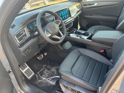 2026 Volkswagen Atlas Cross Sport 2.0T SEL R-Line Black