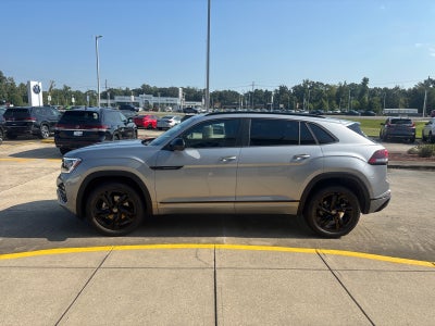 2026 Volkswagen Atlas Cross Sport 2.0T SEL R-Line Black
