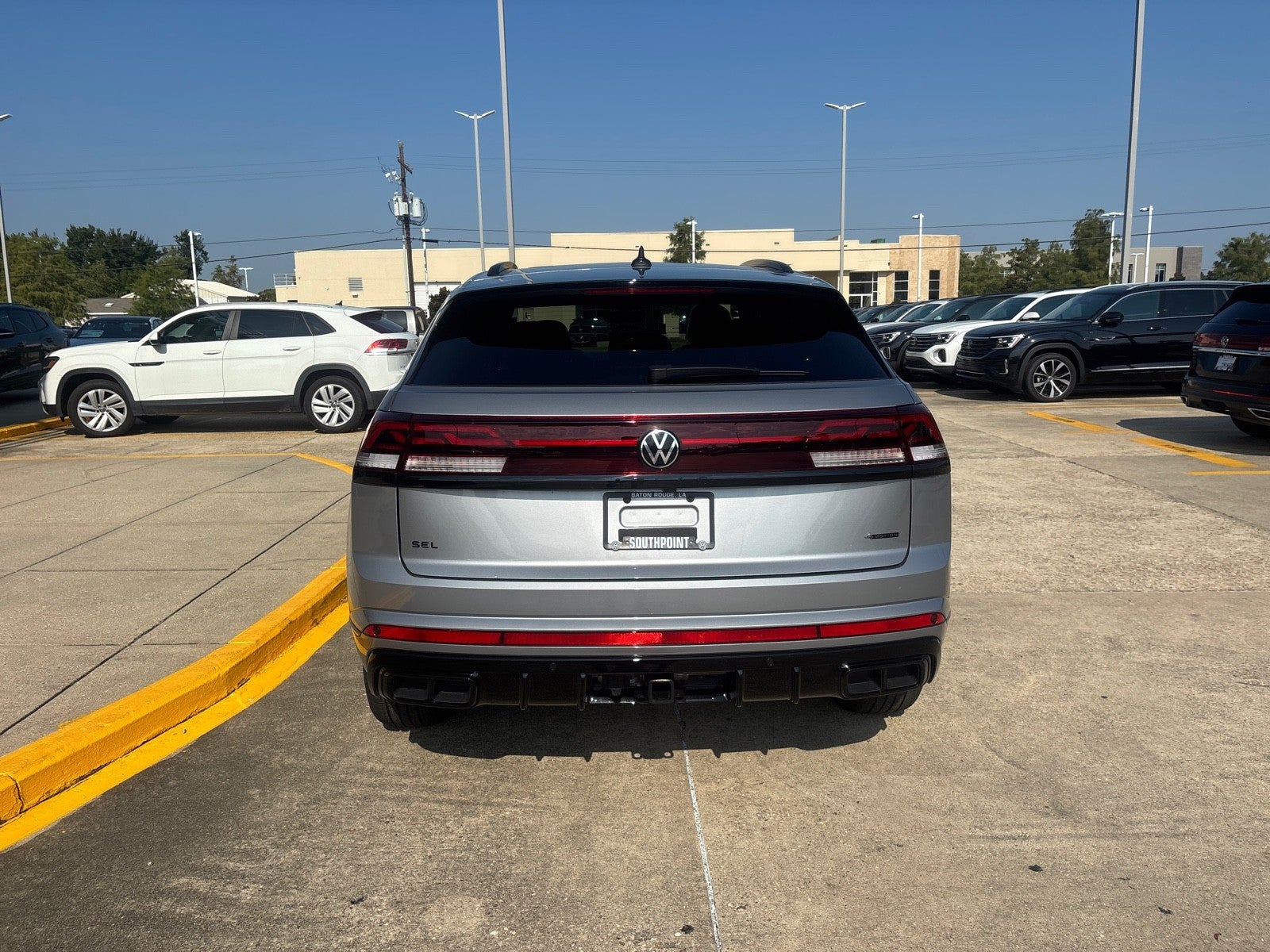 2026 Volkswagen Atlas Cross Sport 2.0T SEL R-Line Black