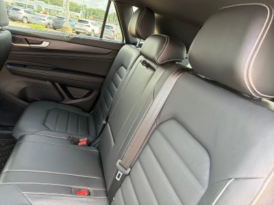 2024 Volkswagen Atlas Cross Sport 2.0T SEL R-Line