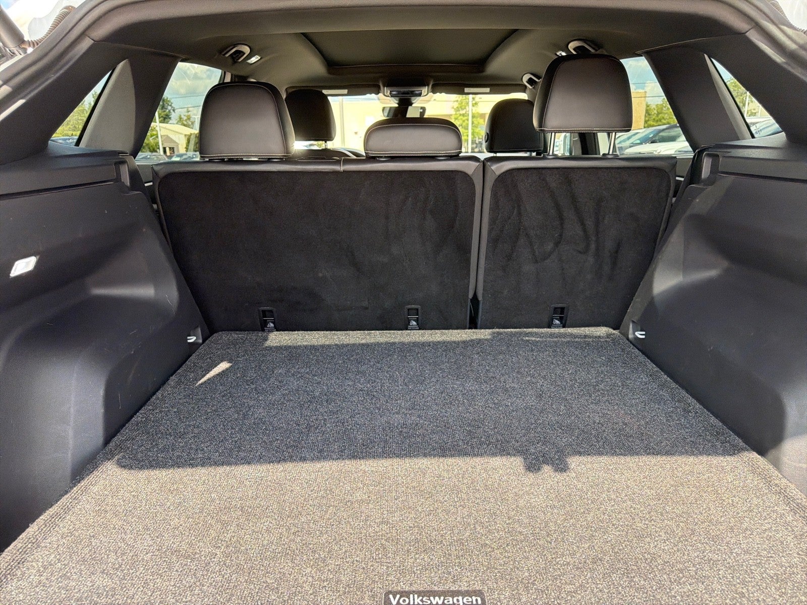 2024 Volkswagen Atlas Cross Sport 2.0T SEL R-Line