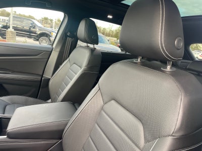 2025 Volkswagen Atlas Cross Sport 2.0T SEL R-Line Black