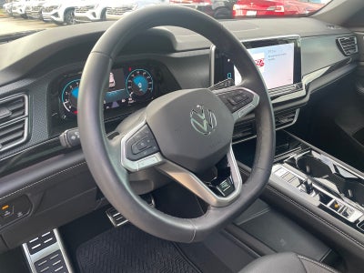 2025 Volkswagen Atlas Cross Sport 2.0T SEL R-Line Black