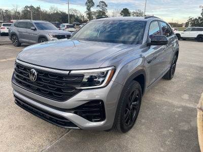 2025 Volkswagen Atlas Cross Sport 2.0T SEL R-Line Black