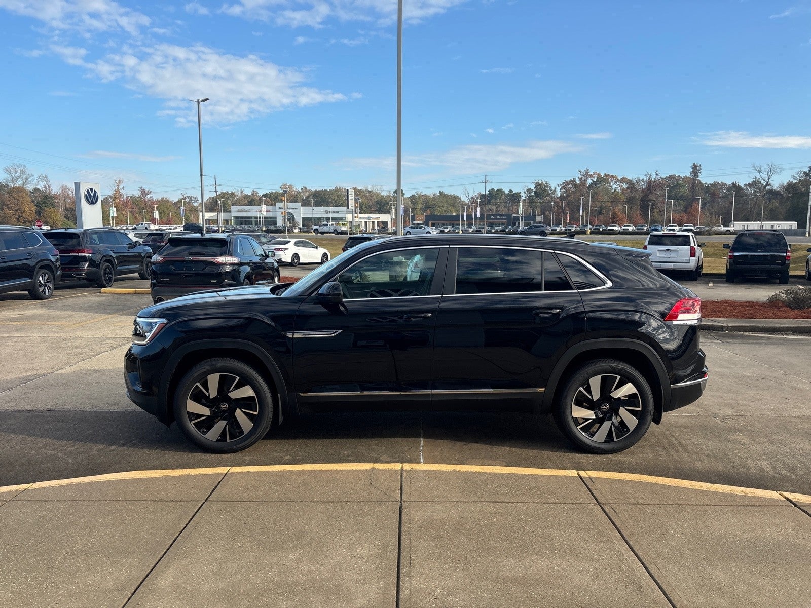 2026 Volkswagen Atlas Cross Sport 2.0T SEL
