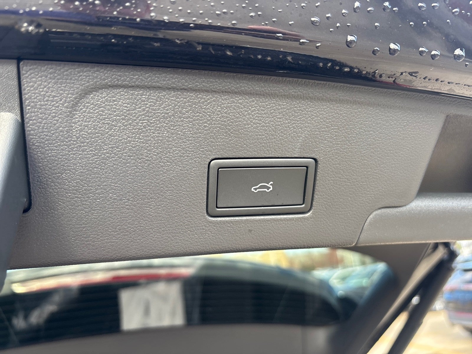 2026 Volkswagen Atlas Cross Sport 2.0T SEL