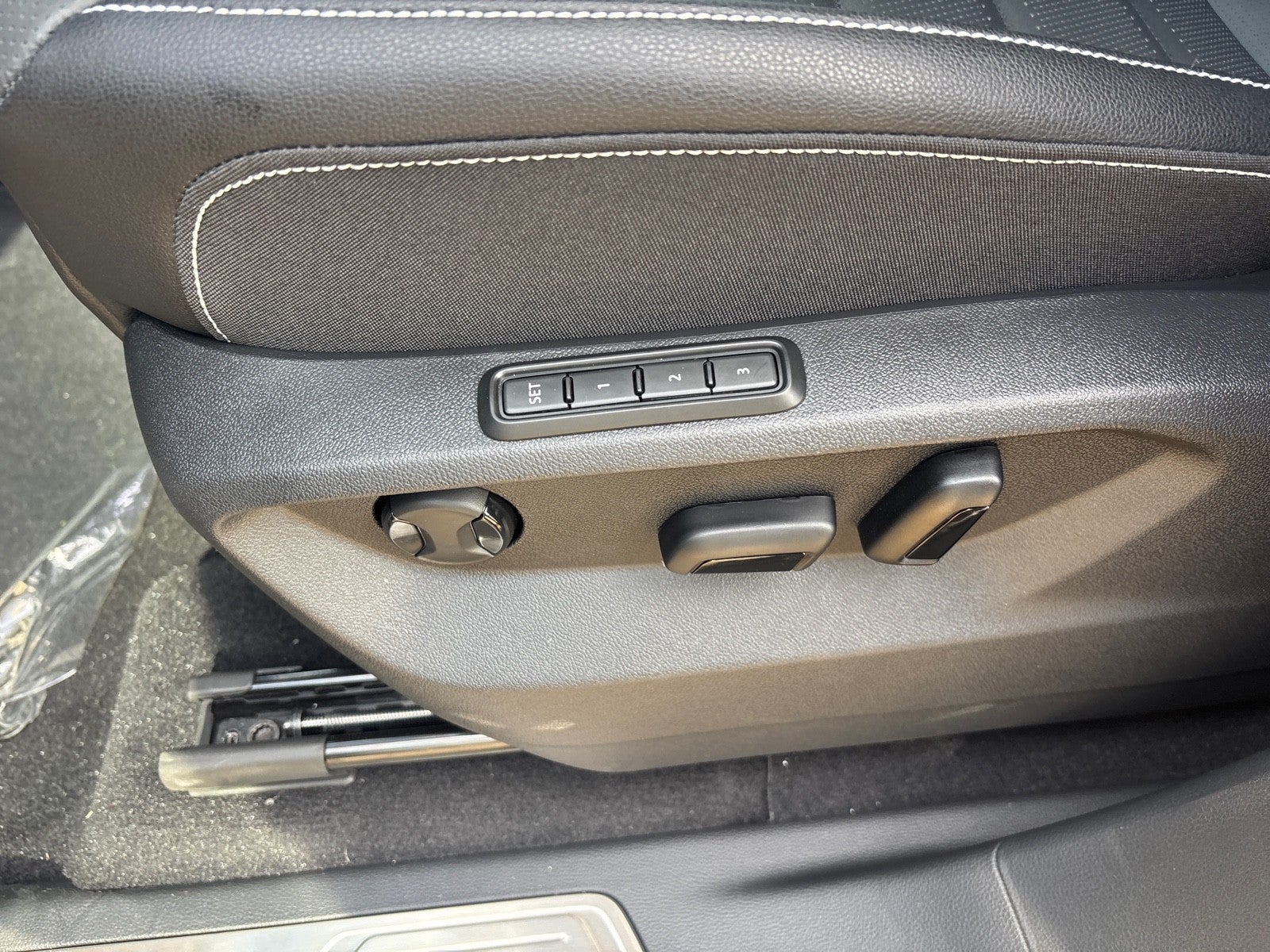 2026 Volkswagen Atlas Cross Sport 2.0T SEL