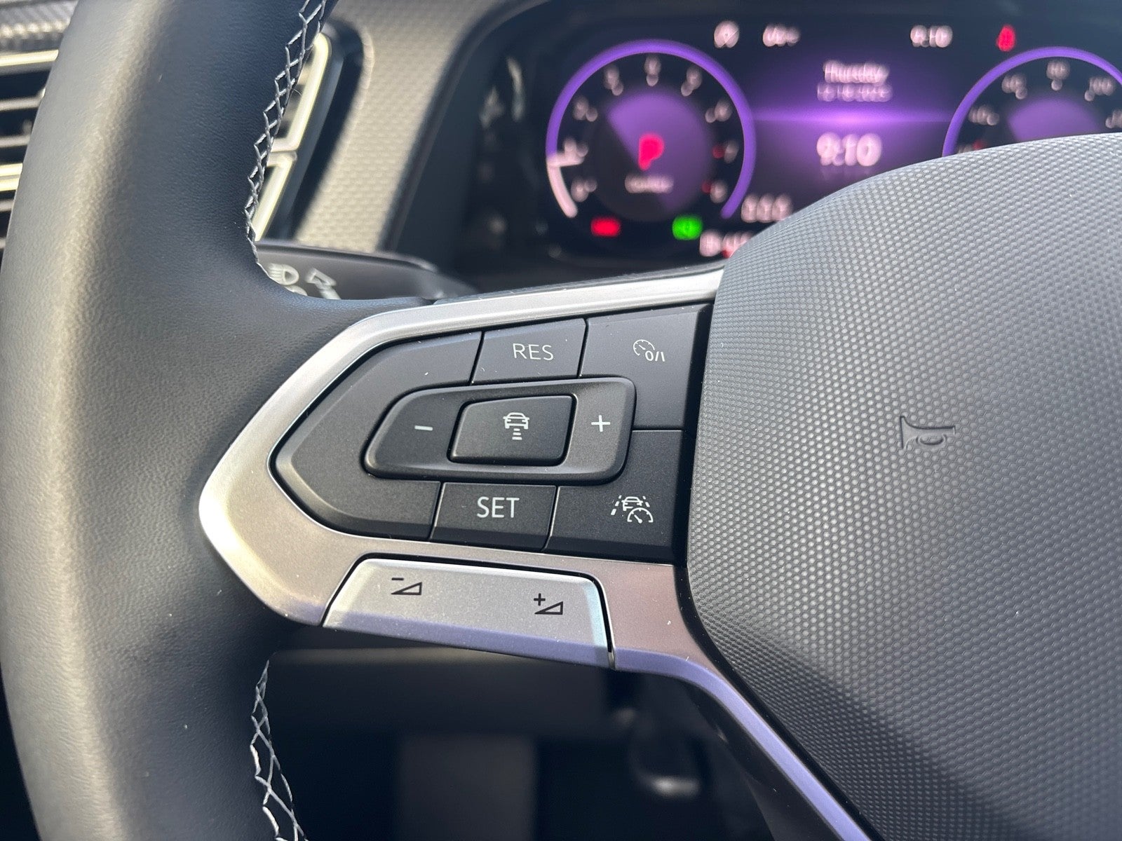 2026 Volkswagen Atlas Cross Sport 2.0T SEL