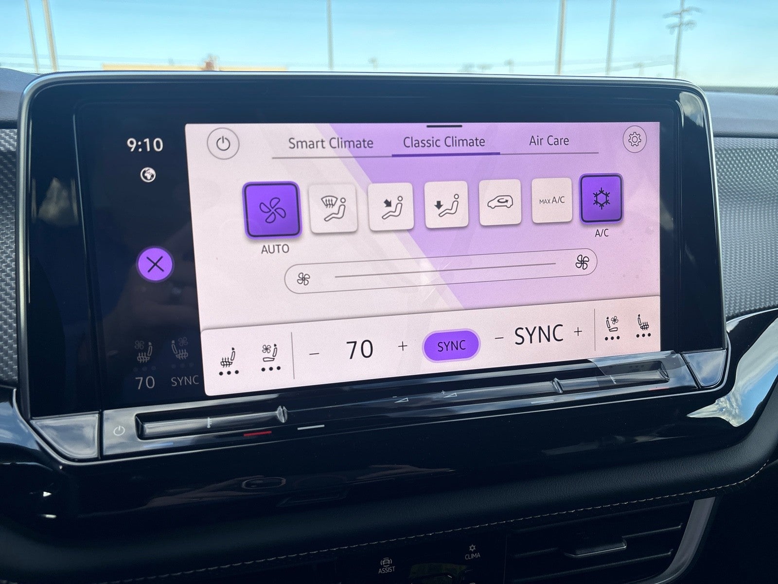 2026 Volkswagen Atlas Cross Sport 2.0T SEL