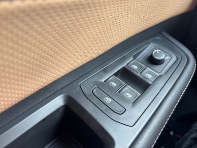 2026 Volkswagen Atlas Cross Sport 2.0T SEL