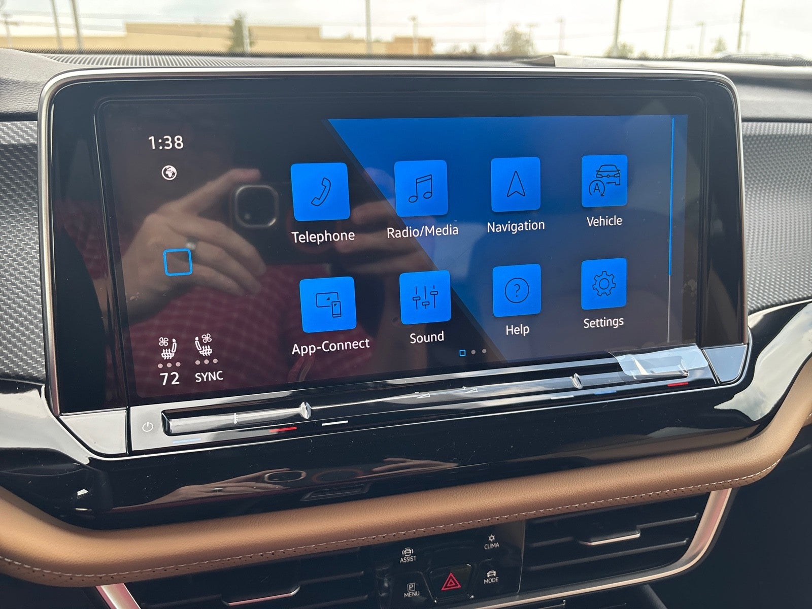 2026 Volkswagen Atlas Cross Sport 2.0T SEL