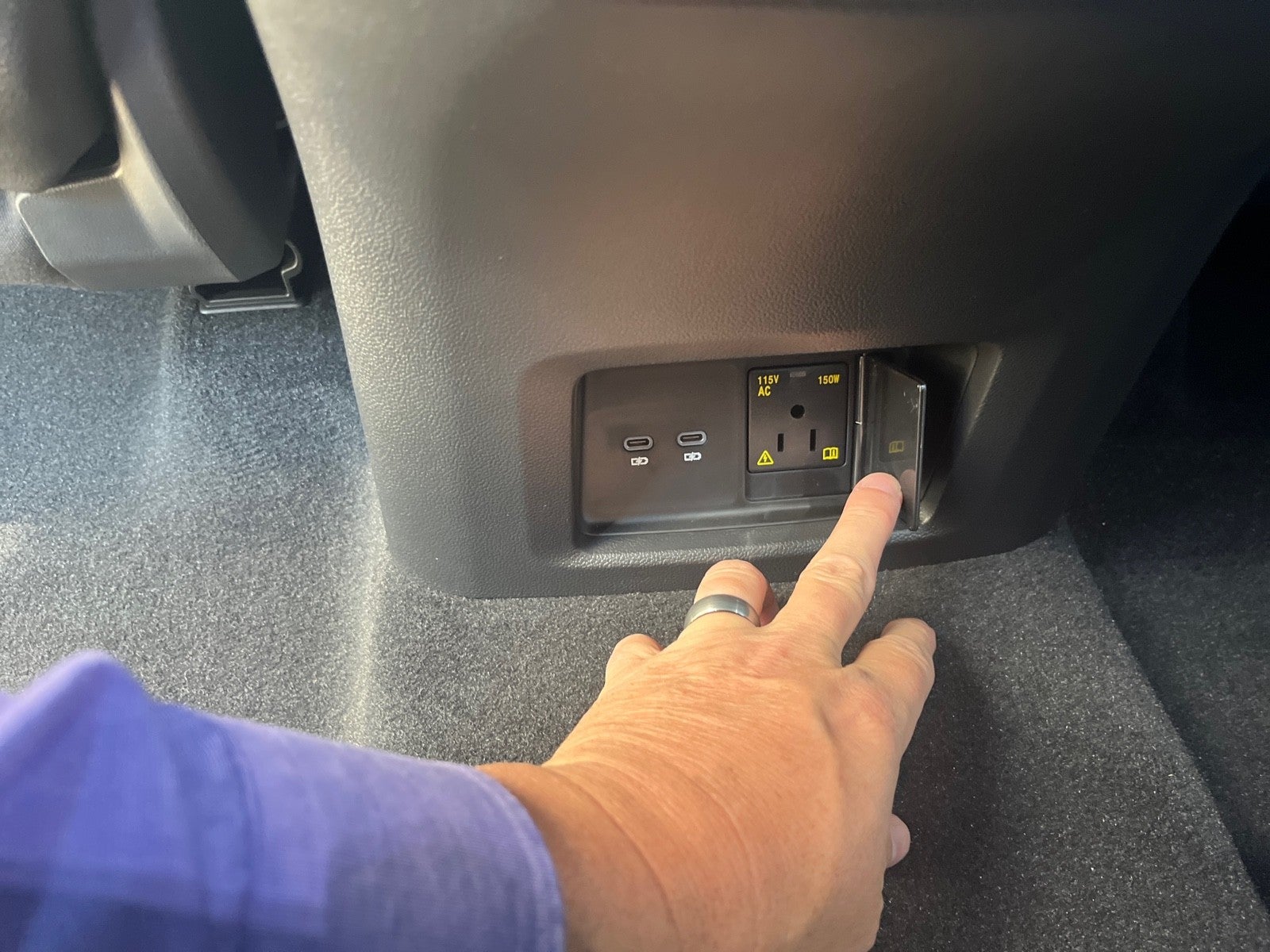 2026 Volkswagen Atlas Cross Sport 2.0T SEL