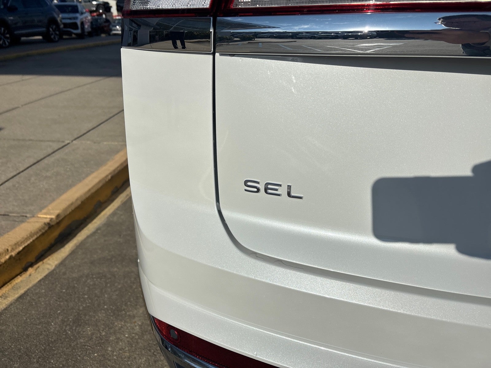 2026 Volkswagen Atlas Cross Sport 2.0T SEL