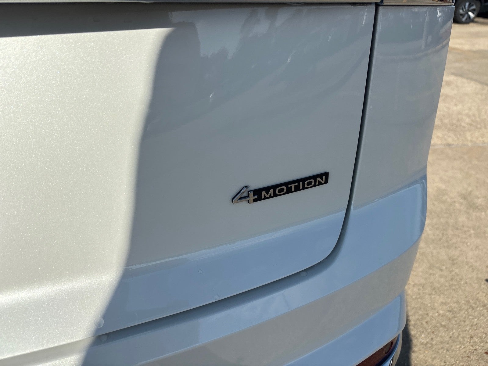 2026 Volkswagen Atlas Cross Sport 2.0T SEL