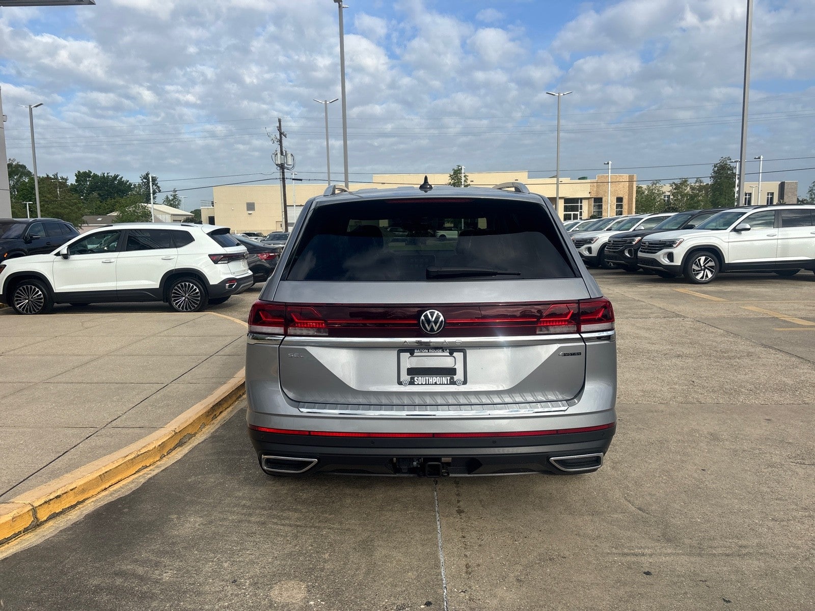 2026 Volkswagen Atlas 2.0T SEL