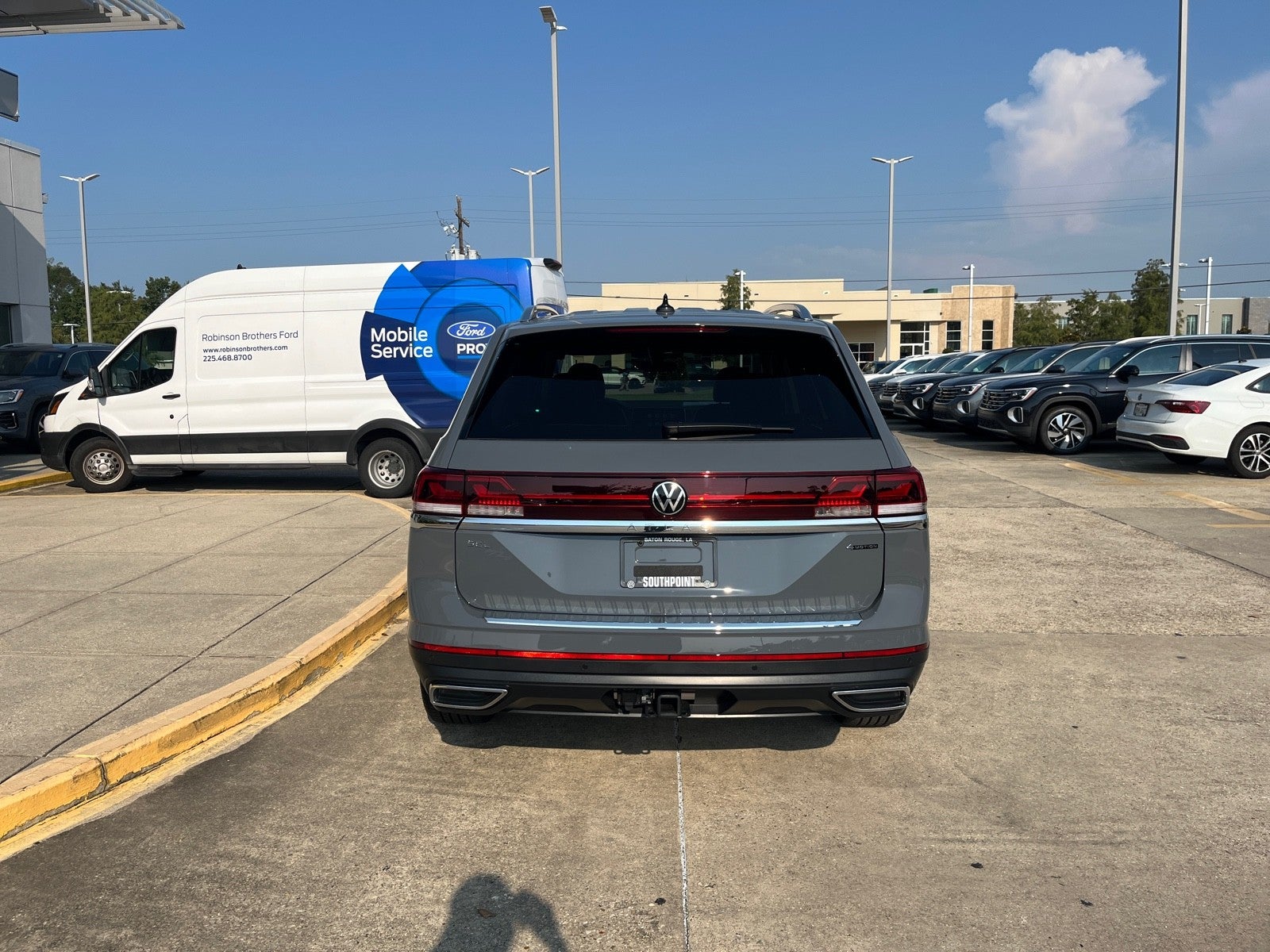 2026 Volkswagen Atlas 2.0T SEL