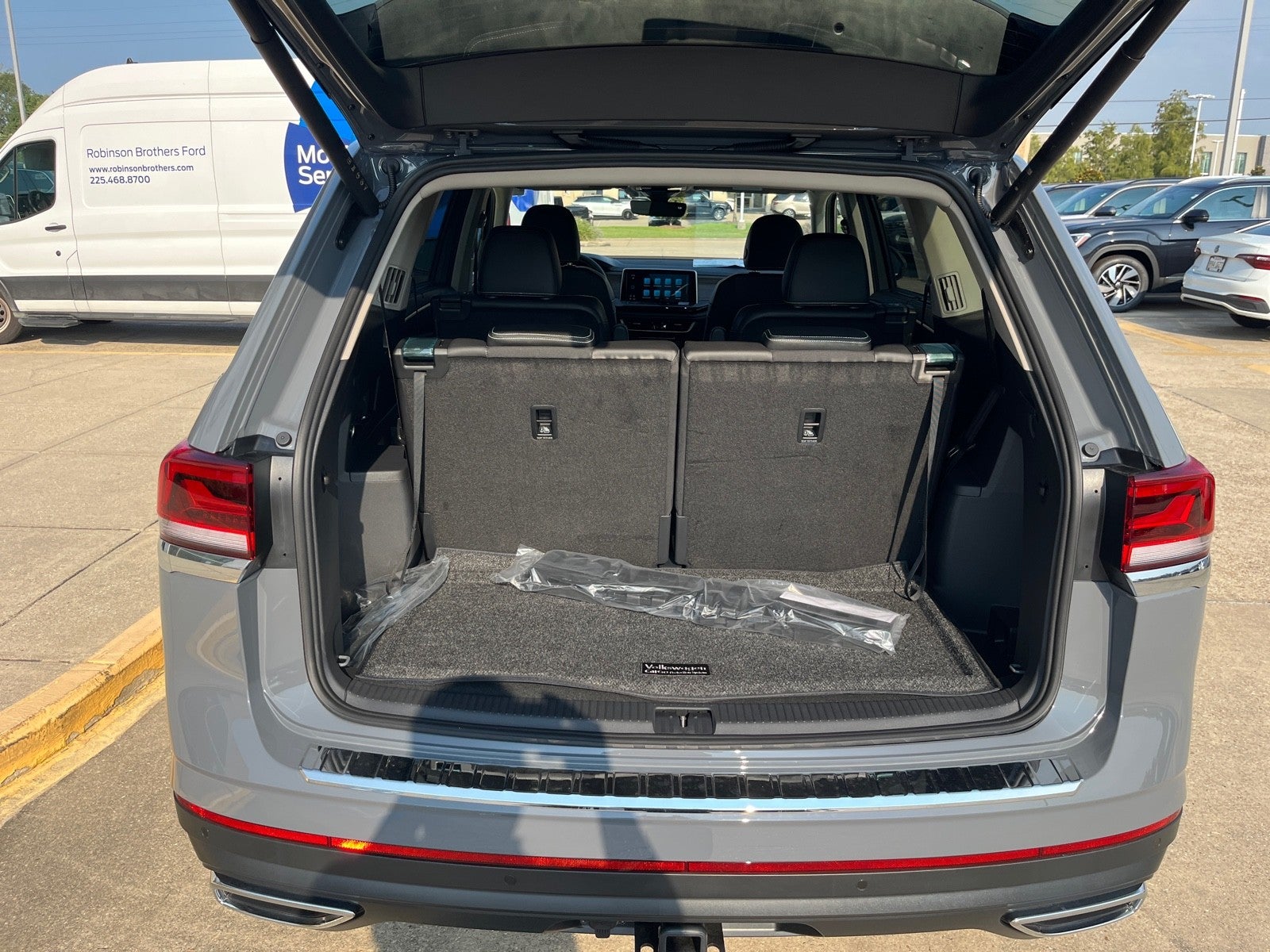 2026 Volkswagen Atlas 2.0T SEL