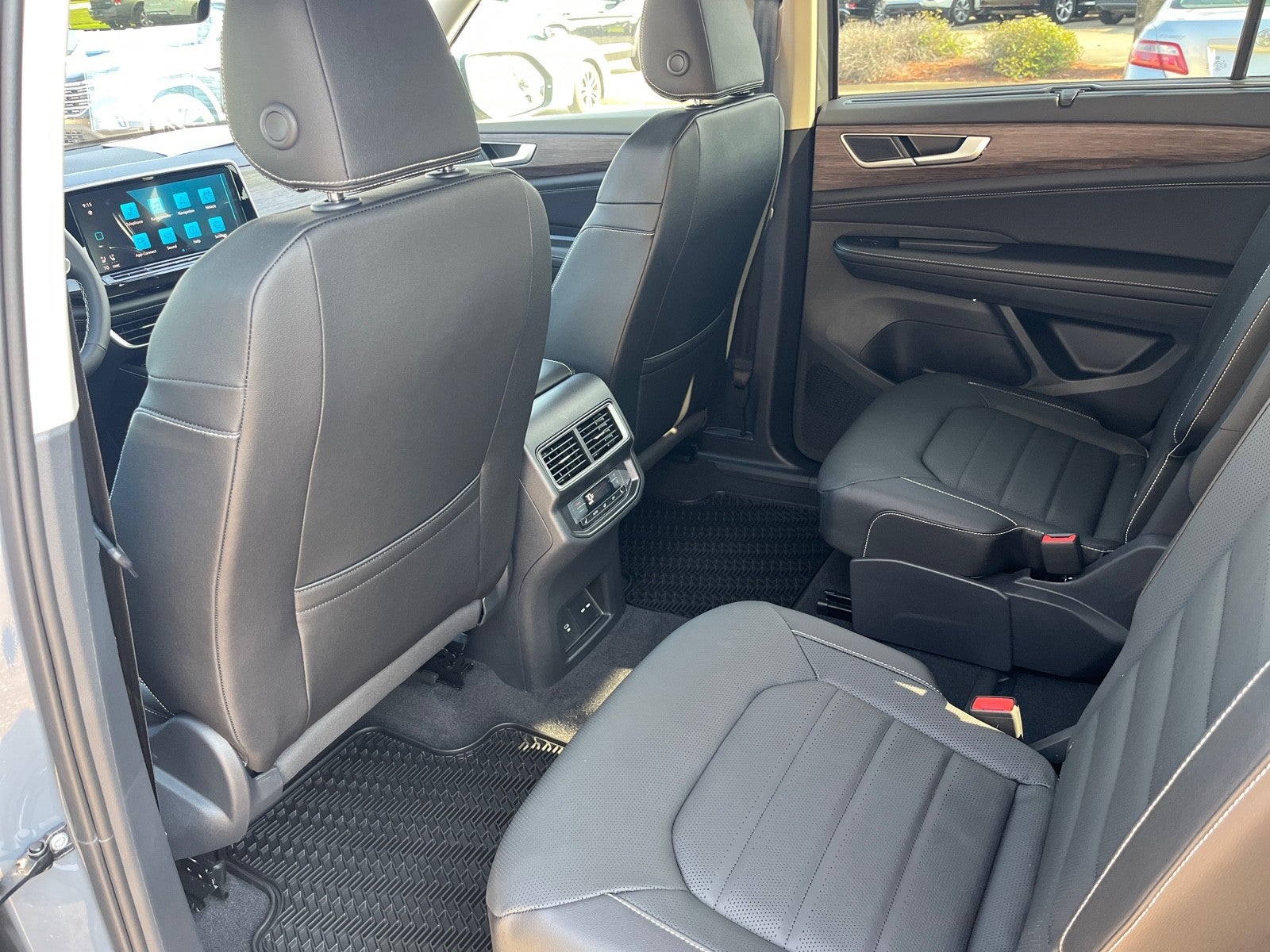 2026 Volkswagen Atlas 2.0T SEL