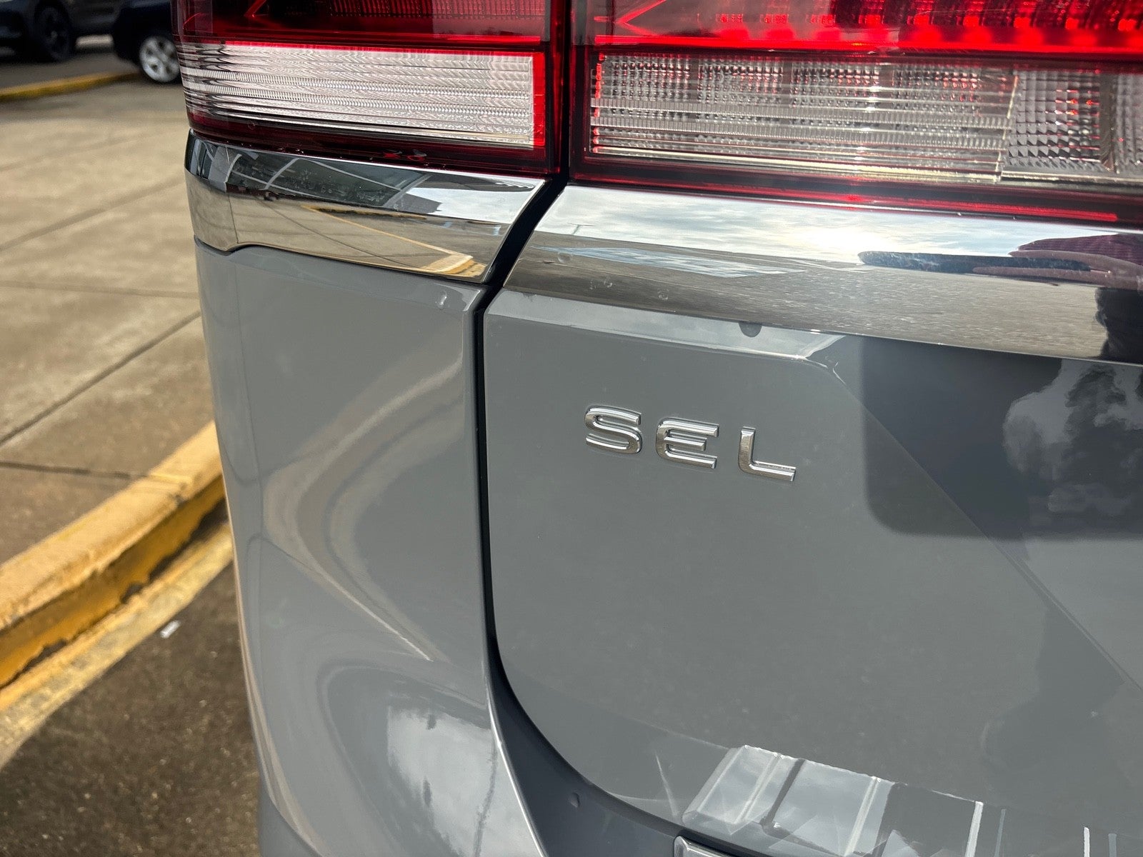 2026 Volkswagen Atlas 2.0T SEL