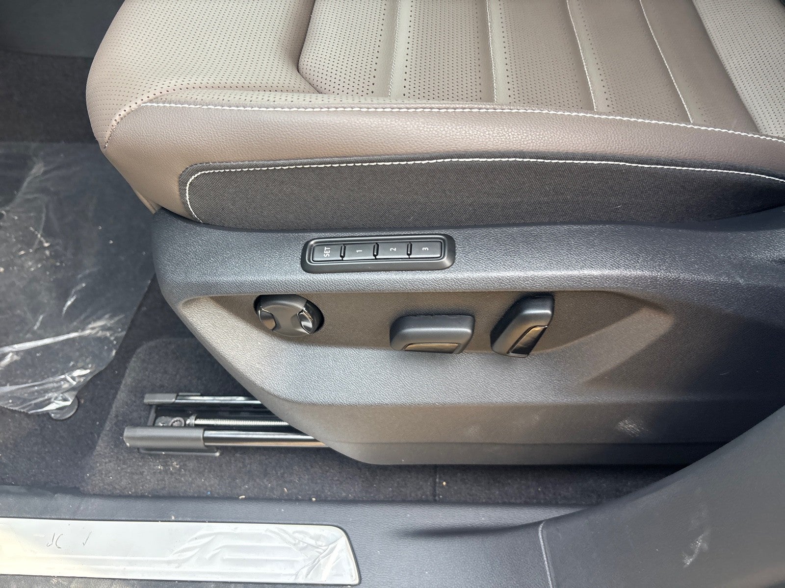 2026 Volkswagen Atlas 2.0T SEL