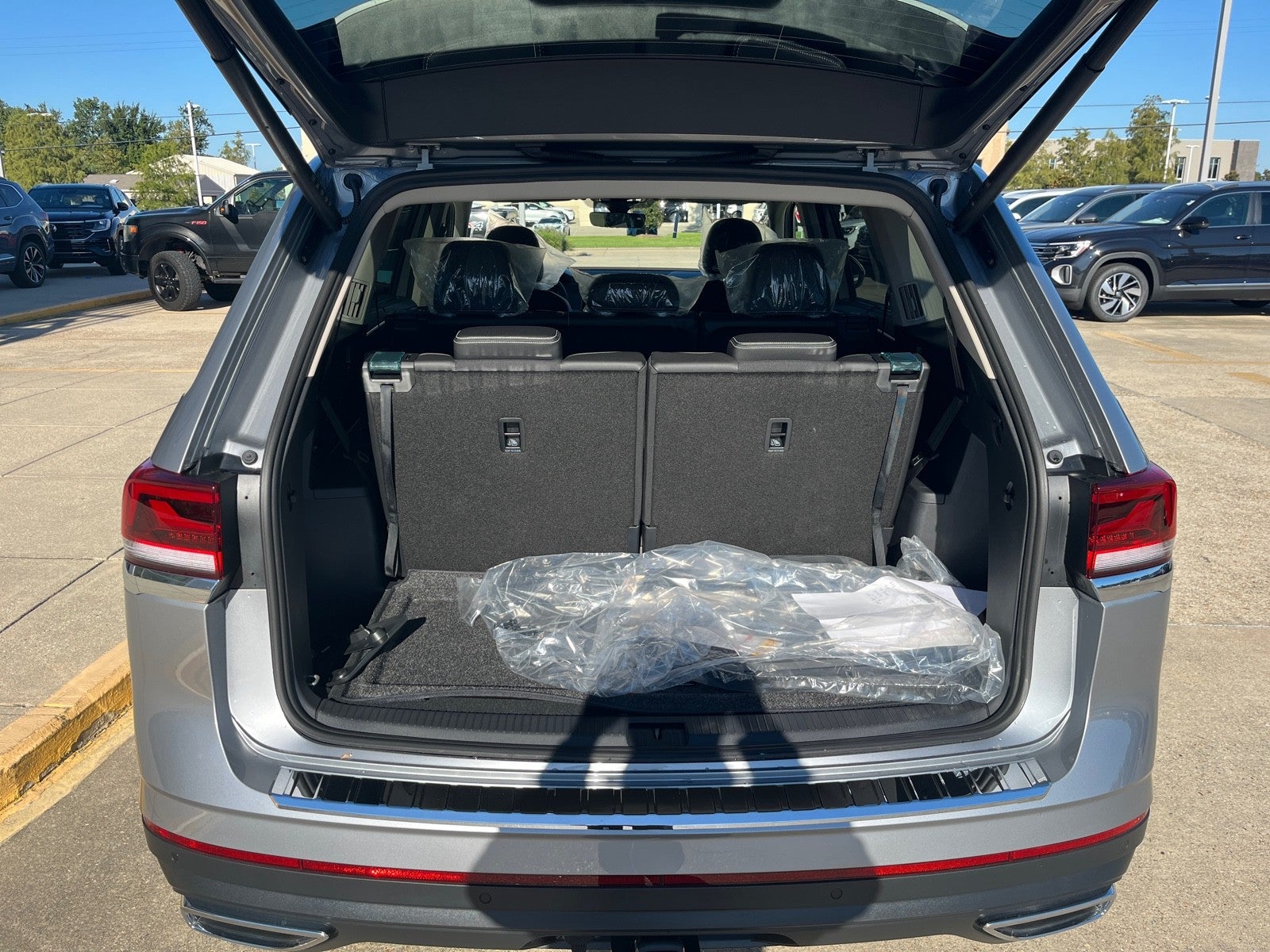 2026 Volkswagen Atlas 2.0T SEL