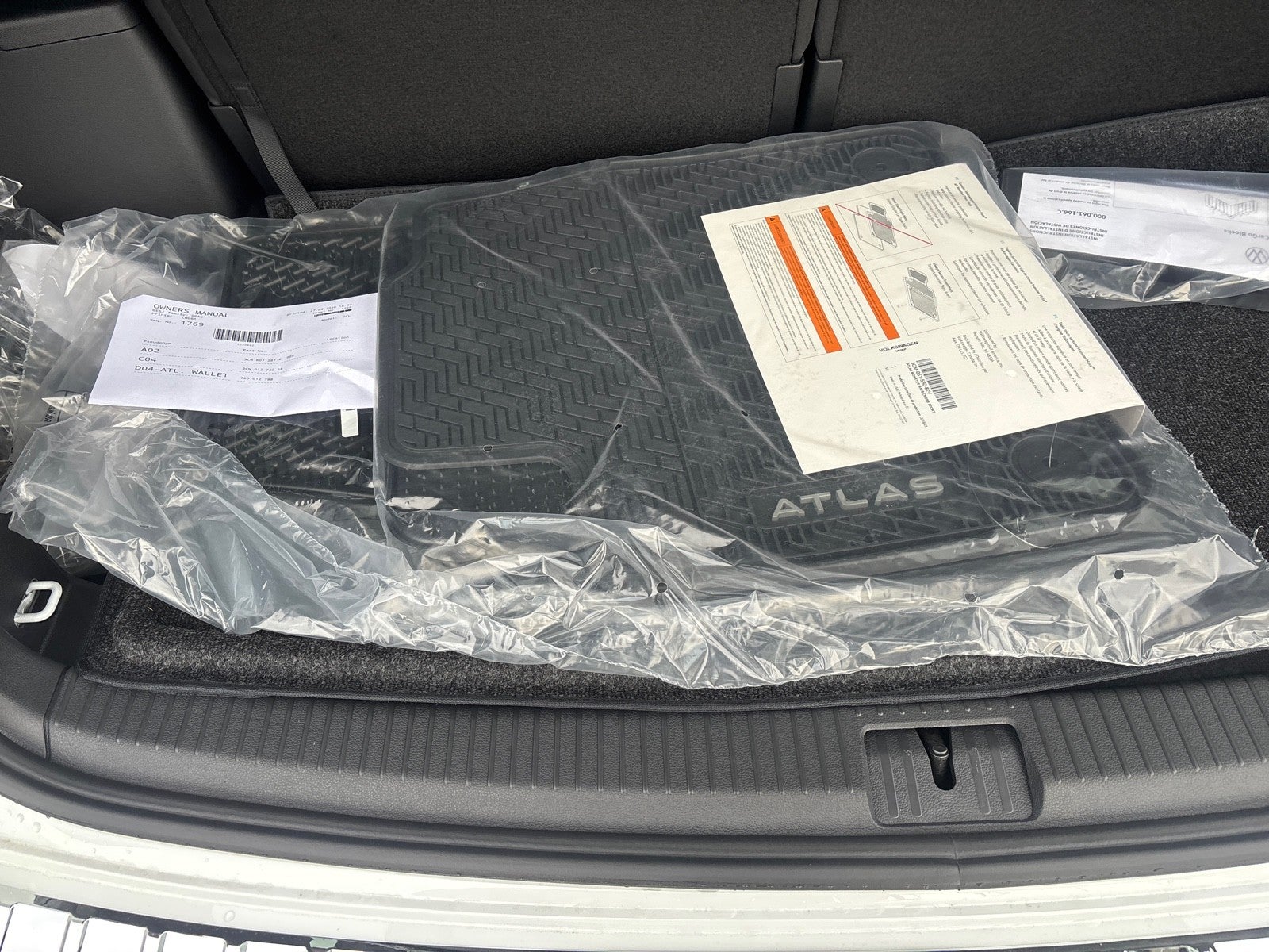 2026 Volkswagen Atlas 2.0T SEL