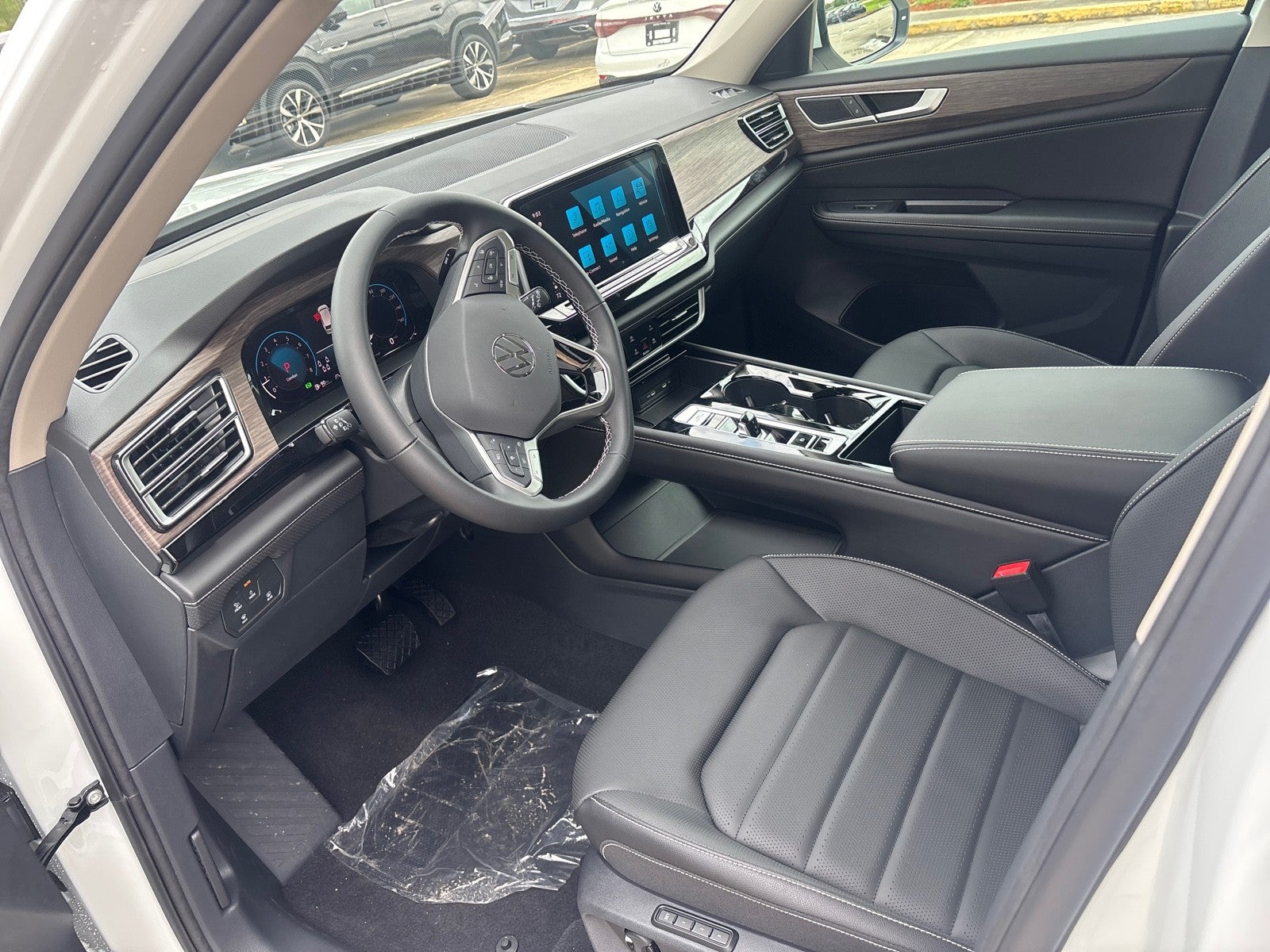 2026 Volkswagen Atlas 2.0T SEL