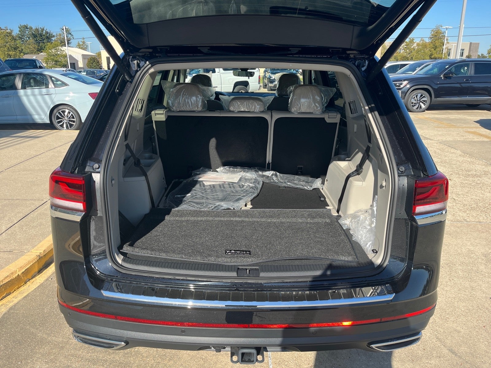 2026 Volkswagen Atlas 2.0T SEL