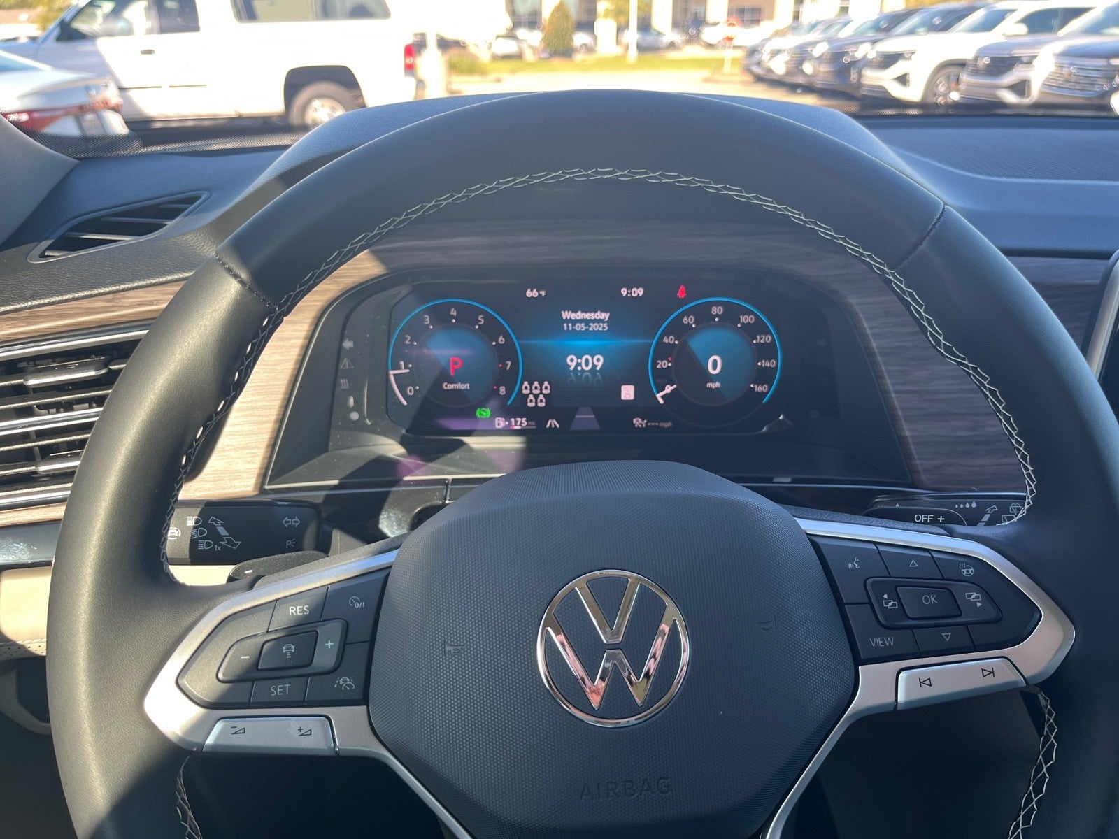 2026 Volkswagen Atlas 2.0T SEL