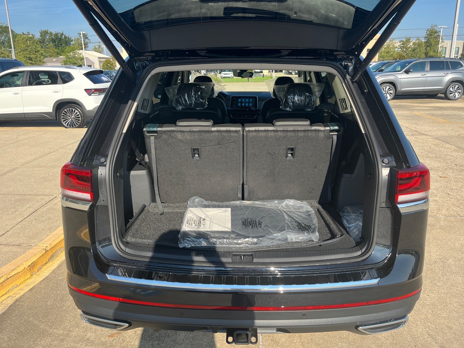 2026 Volkswagen Atlas 2.0T SEL