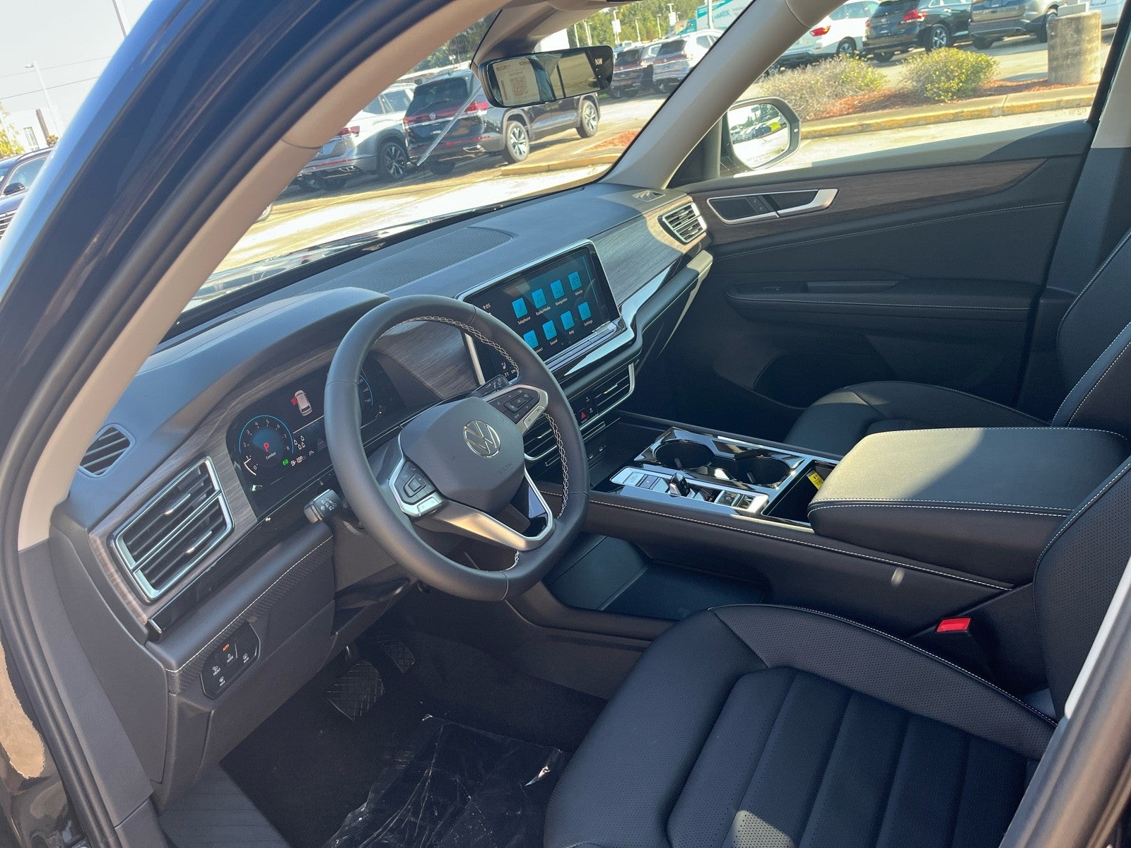 2026 Volkswagen Atlas 2.0T SEL