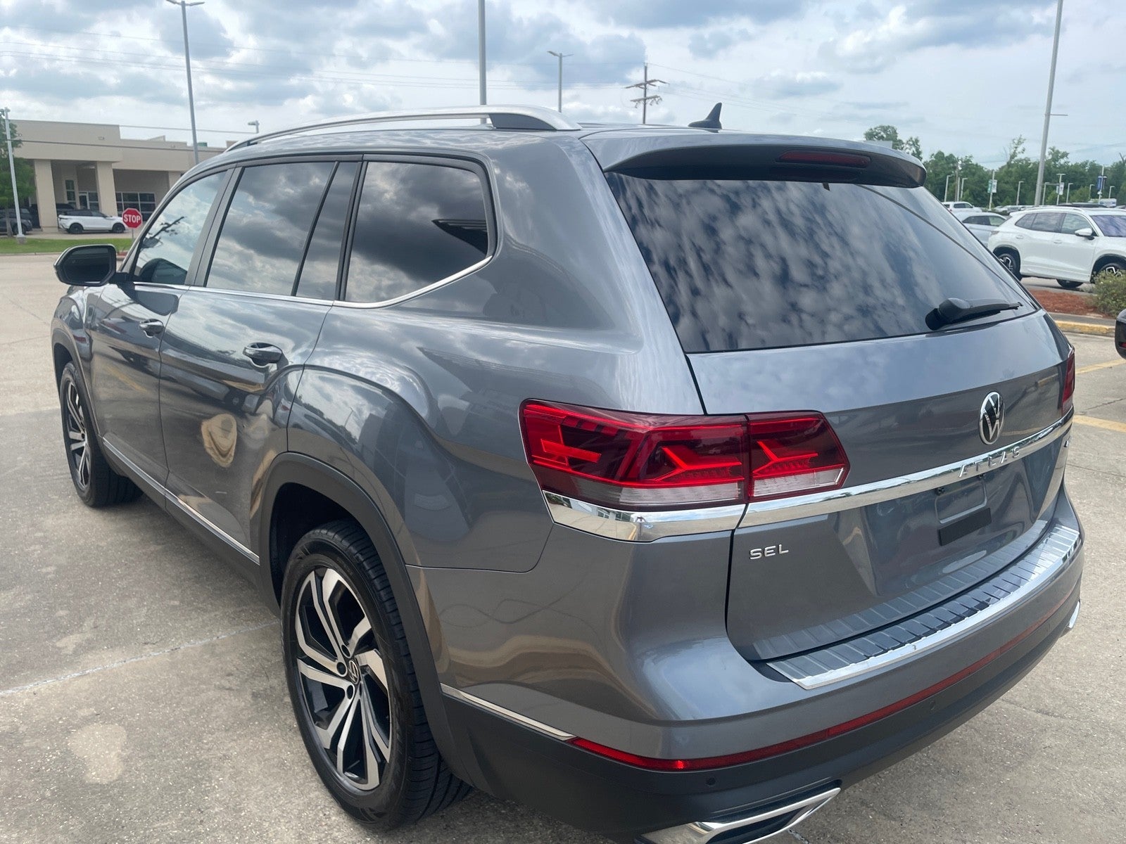 2023 Volkswagen Atlas 2.0T SEL