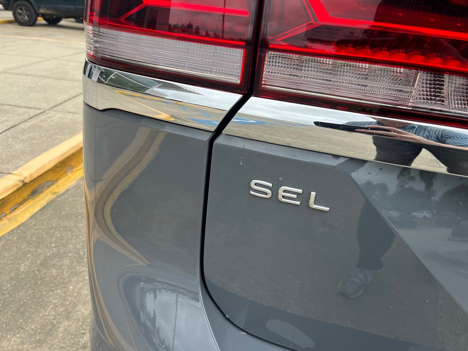 2025 Volkswagen Atlas 2.0T SEL