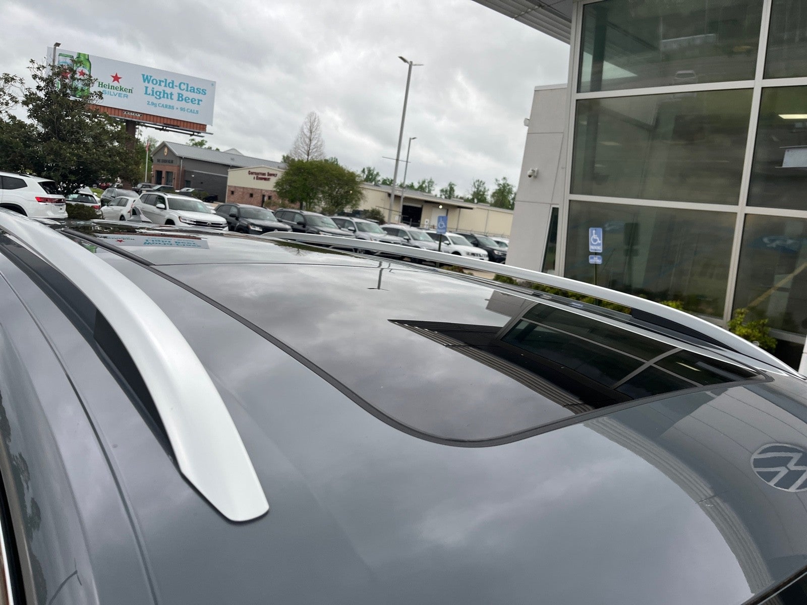 2025 Volkswagen Atlas 2.0T SEL