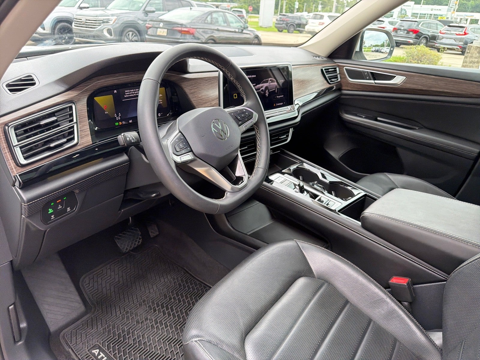 2024 Volkswagen Atlas 2.0T SEL