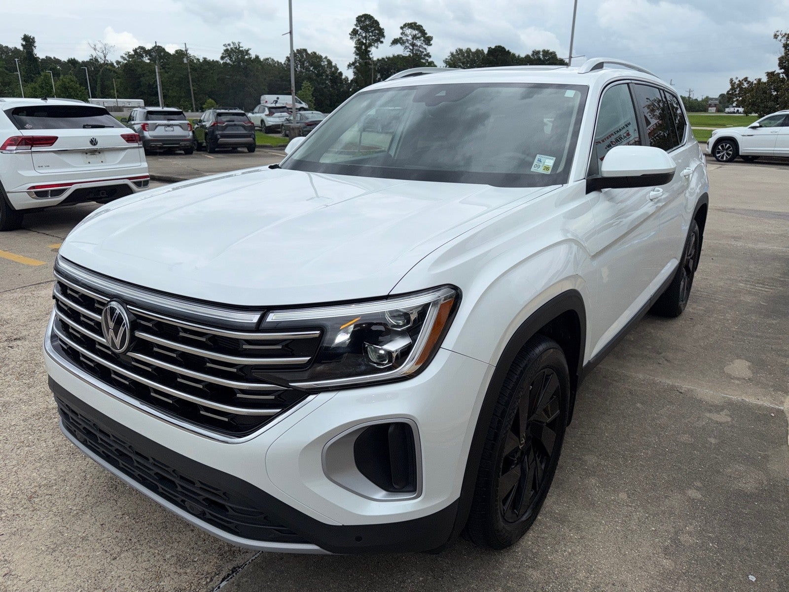 2024 Volkswagen Atlas 2.0T SEL