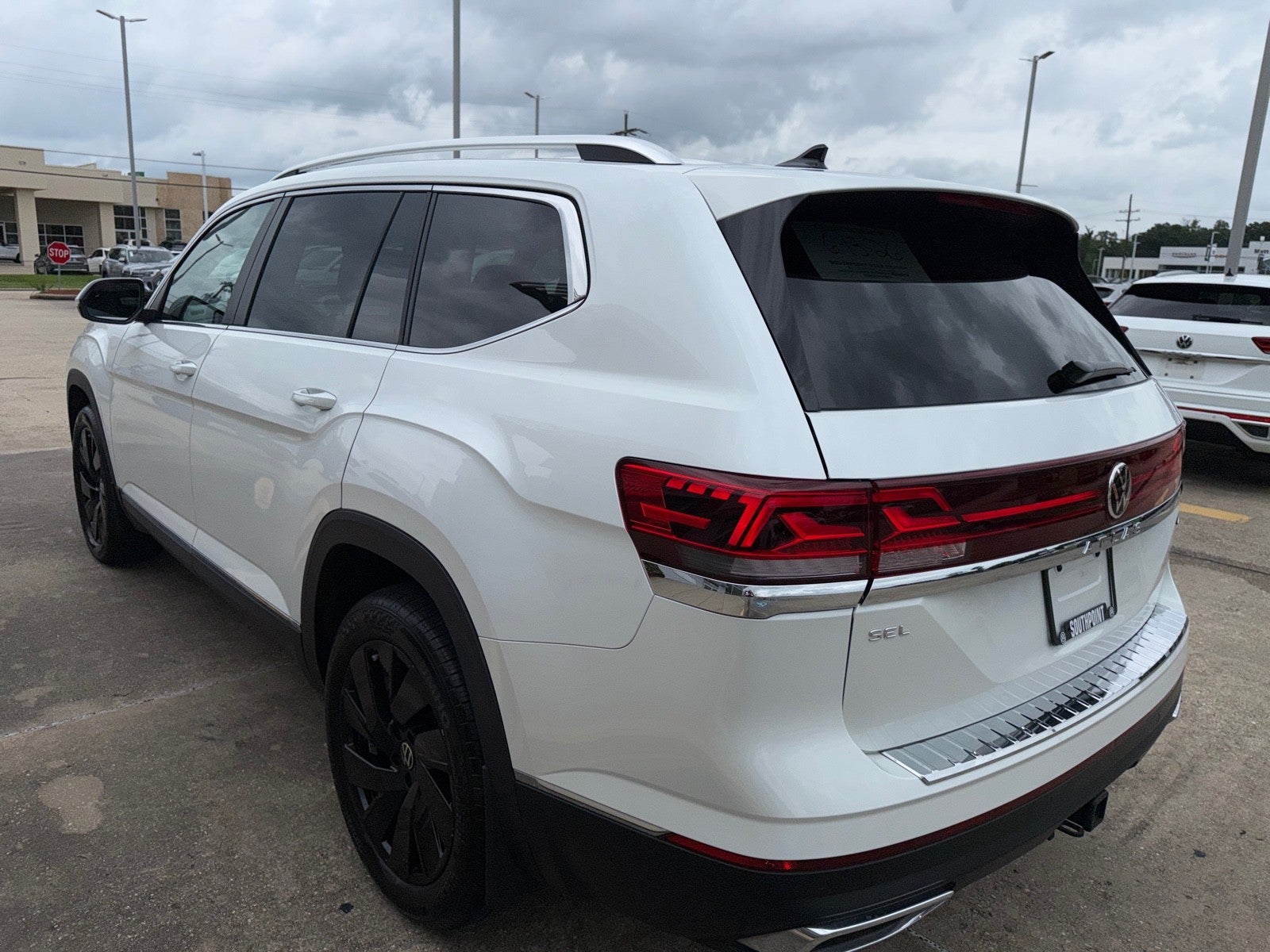 2024 Volkswagen Atlas 2.0T SEL