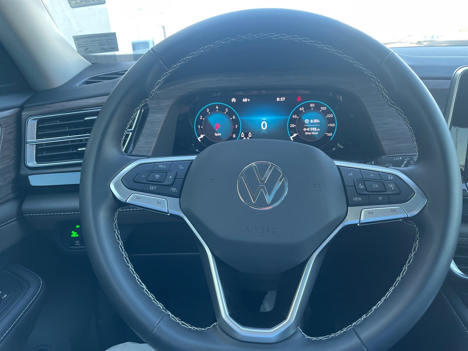 2025 Volkswagen Atlas 2.0T SEL