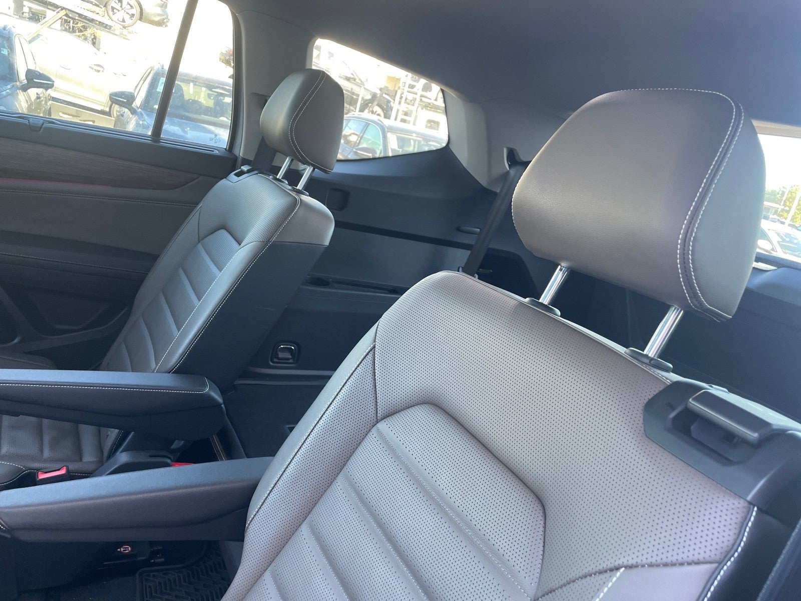 2025 Volkswagen Atlas 2.0T SEL